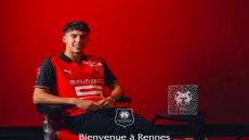 رسميا | “ستاد رين” الفرنسي يضم المهاجم المغربي ياسر الزبيري